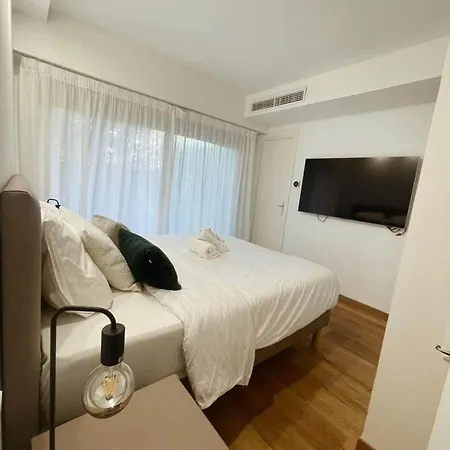 Three Bedrooms In Cannes