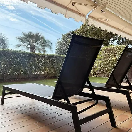 Three Bedrooms In Alloggio in famiglia Cannes