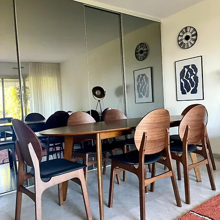 Three Bedrooms In Δωμάτια σε οικογενειακή κατοικία Κάννες